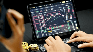 Handelsuitvoeringsinterface van Rendelomuur met lage latentie en een real-time orderstroom